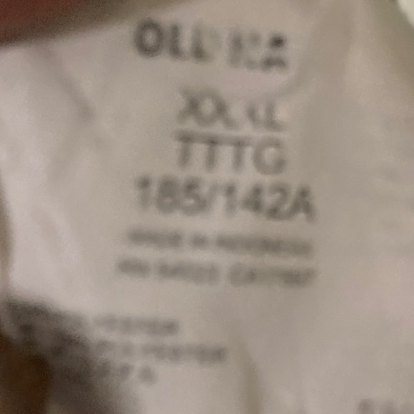 Old Navy Active T-shirt - Picture 3 of 6